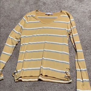 Yellow long sleeve shirt